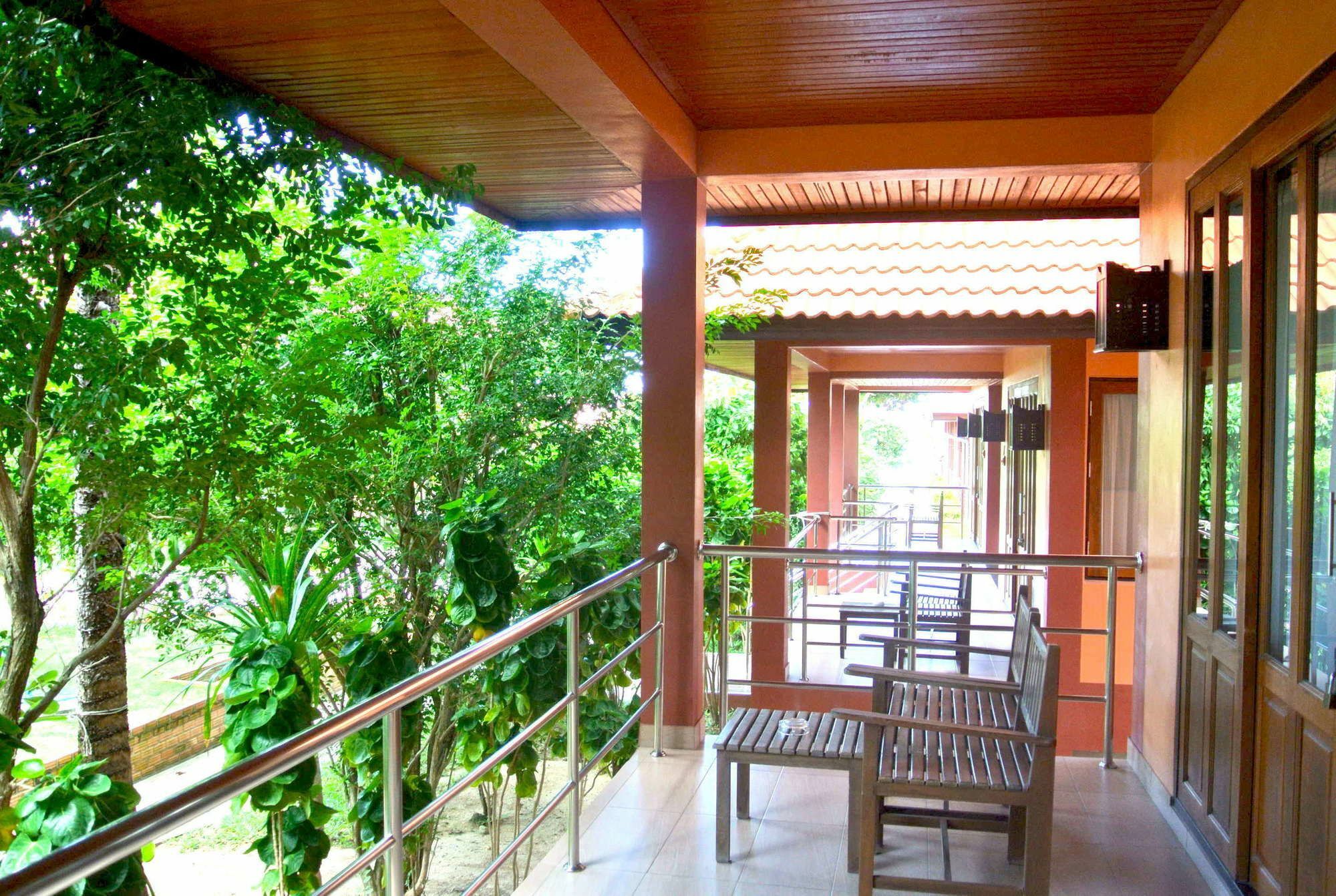 Ps Thana Resort Choeng Mon Bagian luar foto